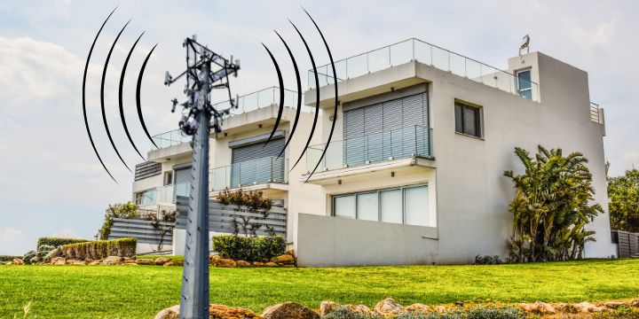 Powerlines and Cell Antennas Negatively Impact Property Prices